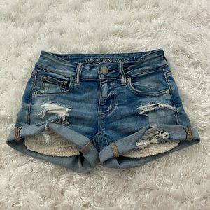 AMERICAN EAGLE 🦅 JEAN SHORTS